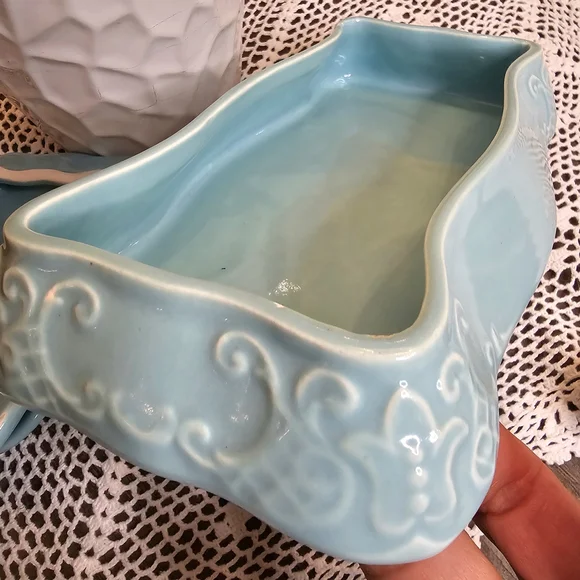 Camark USA Art Pottery trinket box with lid Ornate scroll in turquoise